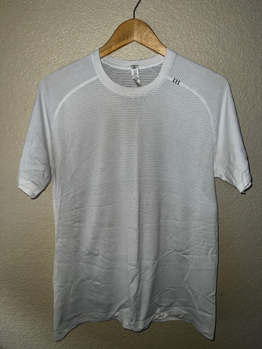 Men's Lululemon Short Sleeve Tee